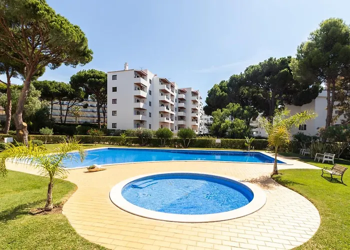 Centralgarve - Great, Bright 2-Bedroom Flat In The Center Of Vilamoura -Topazio