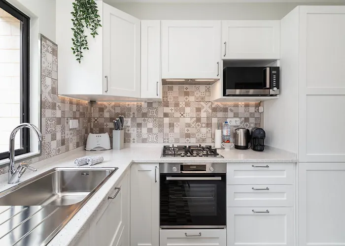 Centralgarve - Great, Bright 2-Bedroom Flat In The Center Of Vilamoura -Topazio